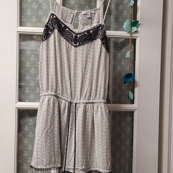 AE Romper XS - Picture 2 of 4